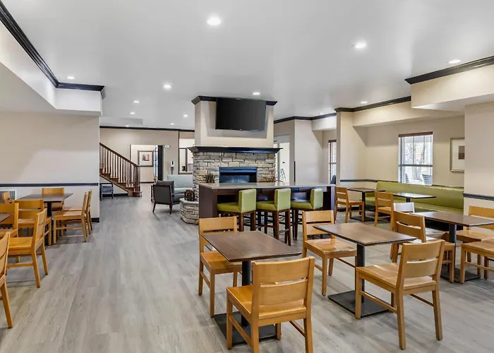 Ashland Hotels