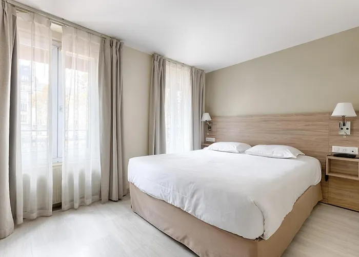 Marmotel Etoile Paris