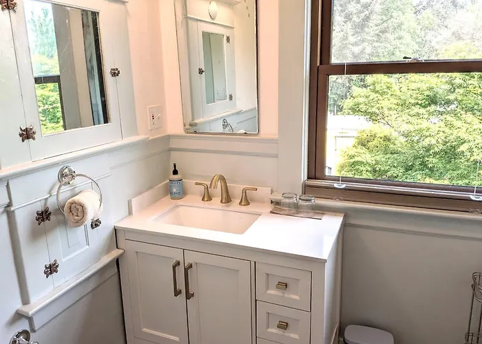 Bluebird Guesthouse Portland