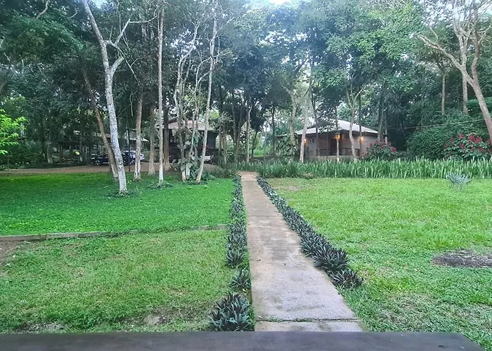 Bosque São Francisco Acomodação com café da manhã Chapada dos Guimarães
