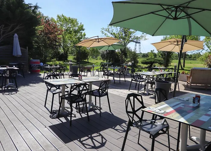 Hôtel-Restaurant La Belle Poule - Rochefort