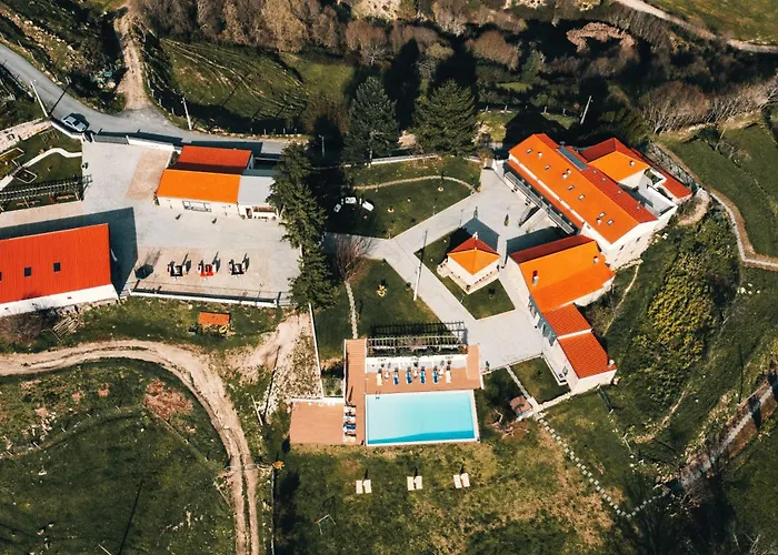 Alqueiturismo - Casas De Campo Guarda