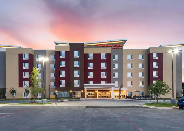 Selma Hotels