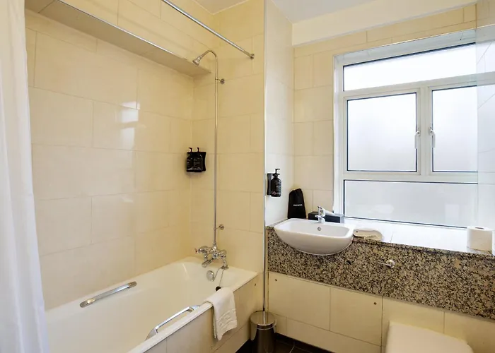 President Hotel London