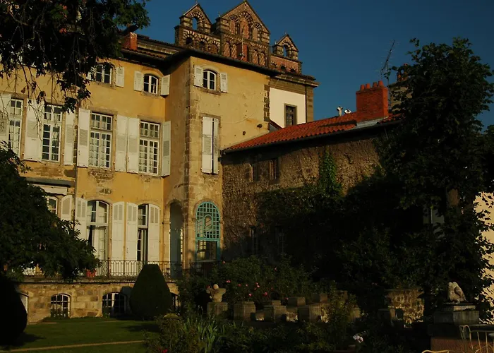 Exceptionnelle Maison d'Artiste&Son Jardin Secret au pied de la Cathédrale Le Puy-en-Velay