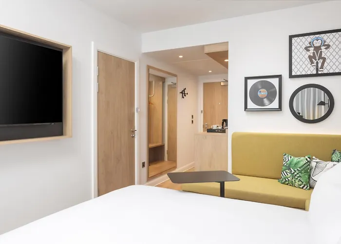 Nuneaton City Center Hotels