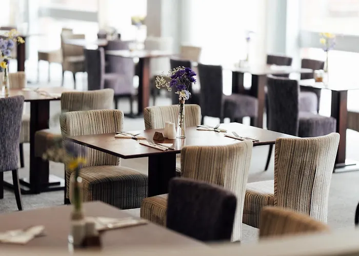 Grimsby Hotels