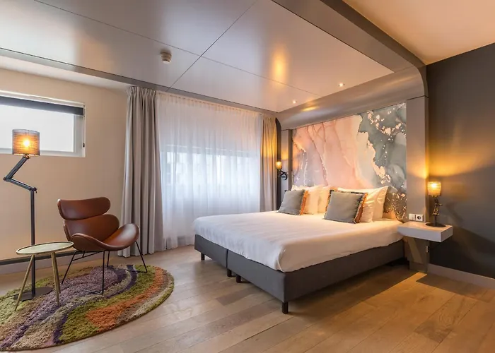 Leonardo Hotel Almere City Center