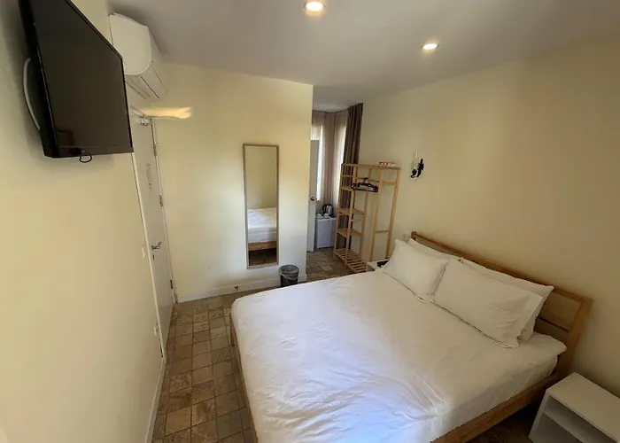 La Paloma Hotel