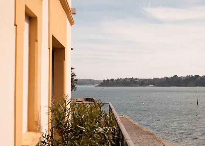 Hôtel De La Vallée Dinard