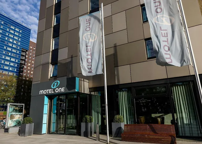 Motel One Hamburg-Alster