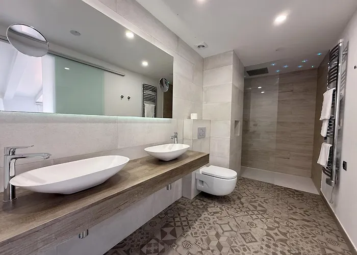 L'Estartit Hotels