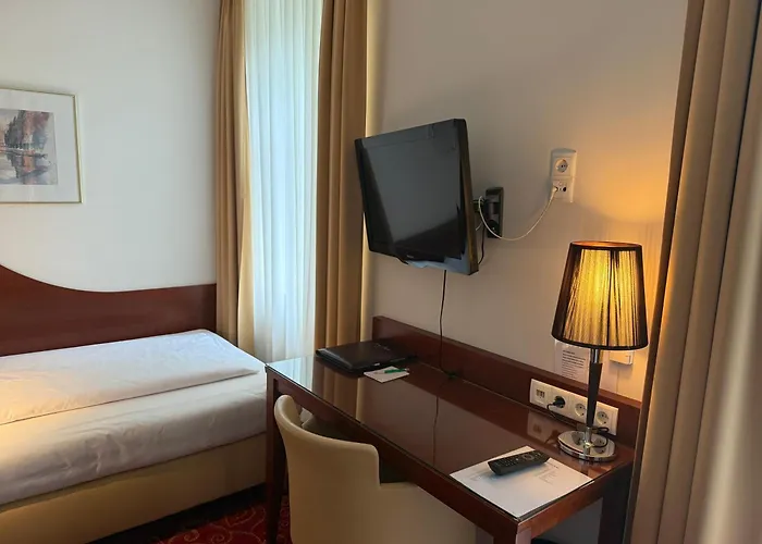 Hotel Jaeger - Family Tradition Since 1911 Vienna