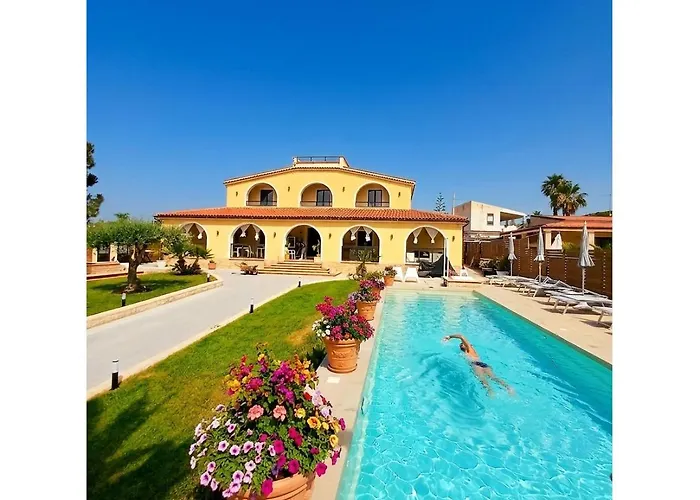 Villa Sunset B&B/Apartments Fontane Bianche