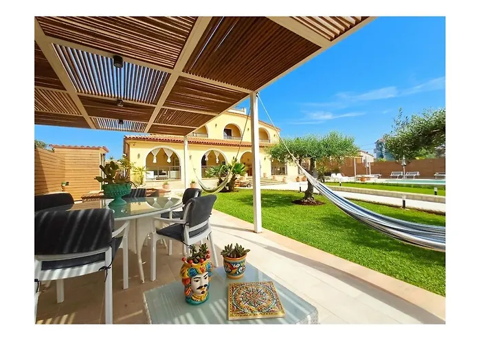 Villa Sunset B&B/Apartments Fontane Bianche