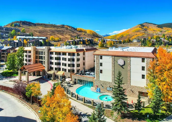 Mount Crested Butte Hotels