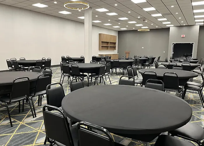 Holiday Inn Express Big Rapids By Ihg