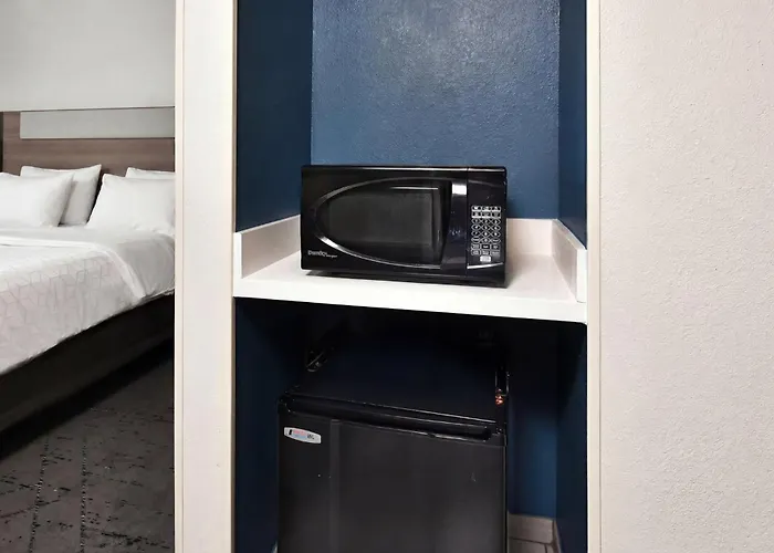 Holiday Inn Express Richmond I-64 Short Pump Area By Ihg