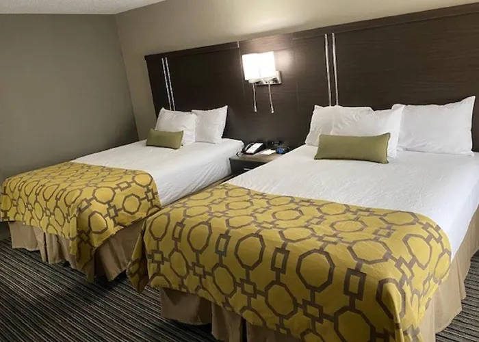 Baymont By Wyndham Topeka