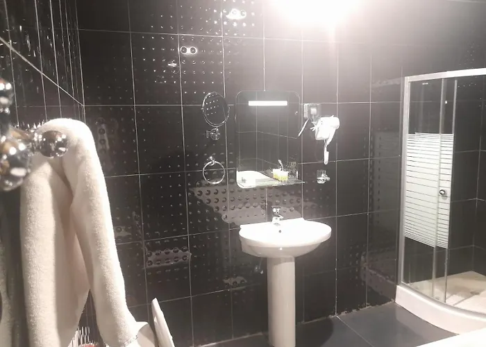 فندق ياسر الضلعي لى ريلاكس الفندقية-Yaser Aldhilay Le Relax Hotel