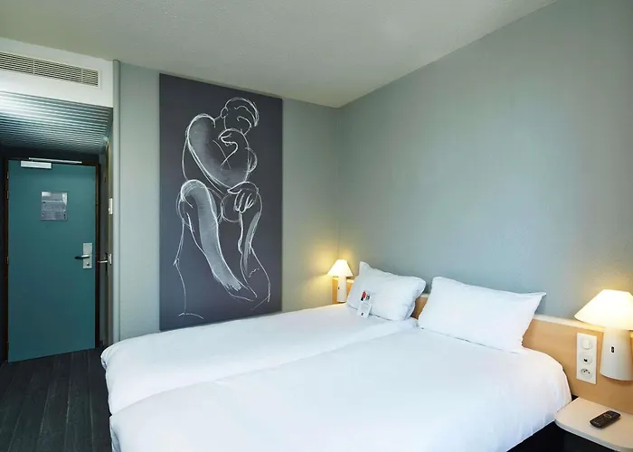 Ibis Chartres Ouest Luce Hotel