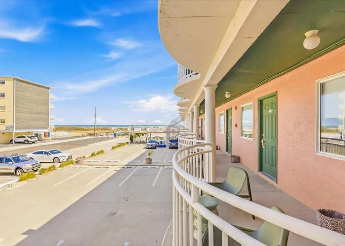 Coliseum Ocean Resort