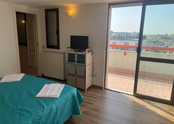 Apartament 2 Bedroom With One Bathroom And Penthouse Apartament 3 Bedroom And 2 Bathroom Included With Umbrella And Sunbeds Lido Adriano