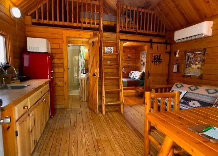 Katie'S Cozy Cabins Tombstone