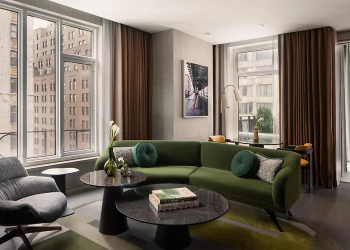 Four Seasons Hotel New York Downtown