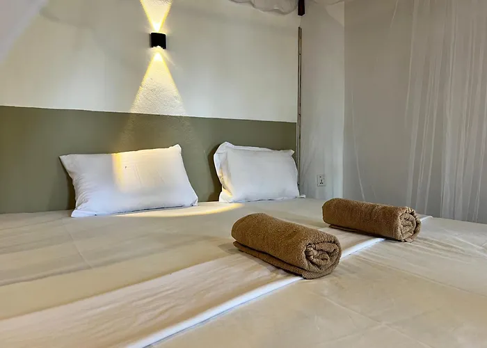 Uluwatu Surf Hostel - Arugambay