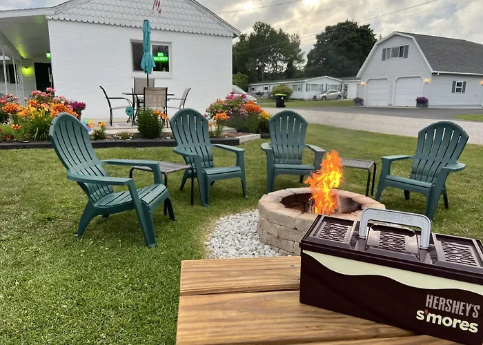 Cedars Motel Saint Ignace