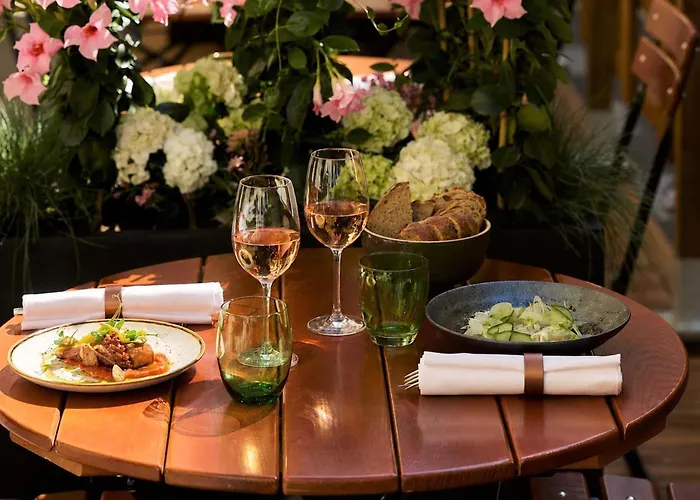 Sofitel Paris Arc De Triomphe