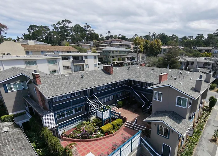 Carmel Wayfarer Inn