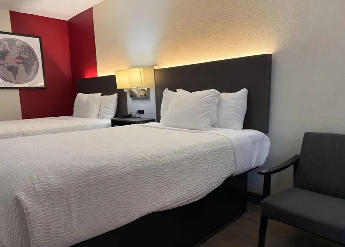 Ramada By Wyndham Harrisonburg Motel