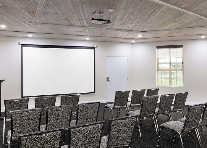 Mercure Goulburn
