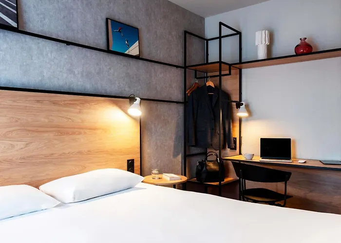 Ibis Rouen Centre Champ De Mars Hotel
