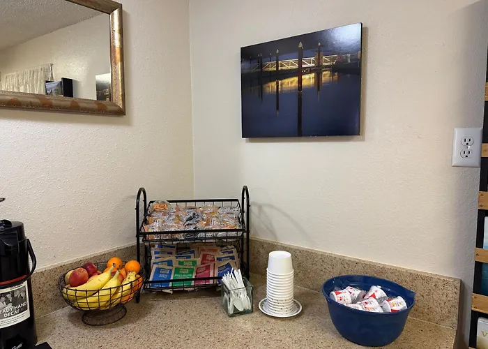 Super 8 By Wyndham Florence Or