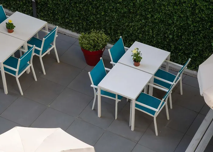 Ibis Budget Menton Bord De Mer