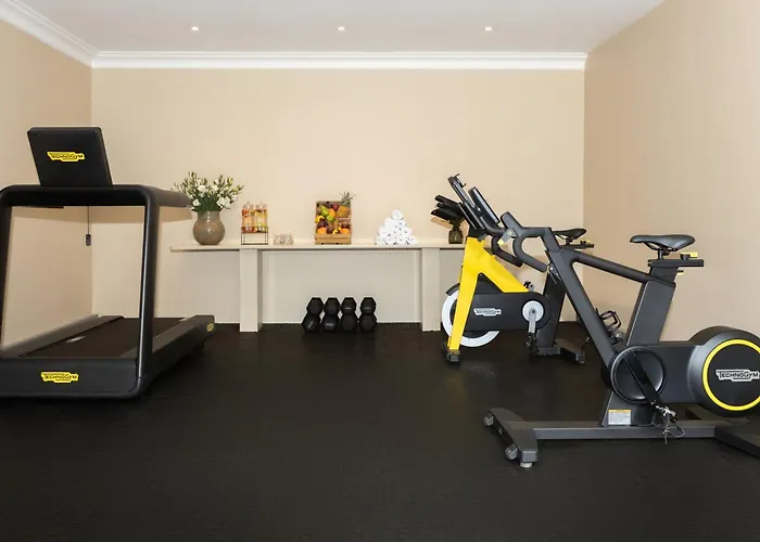 Home Suite Hotels Rosebank