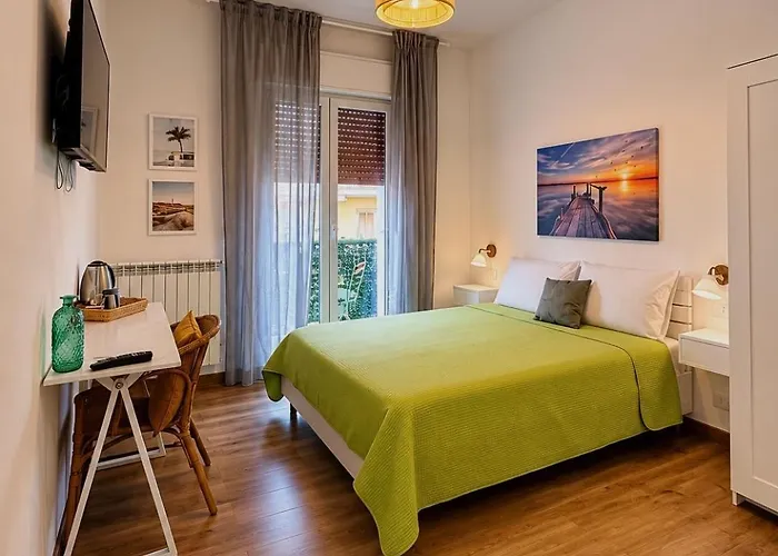 Favola Guesthouse Affittacamere Nettuno