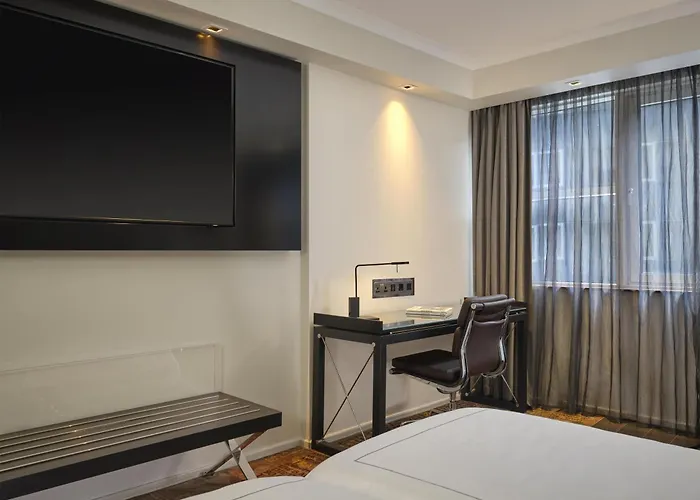 Hotels in Wimbledon