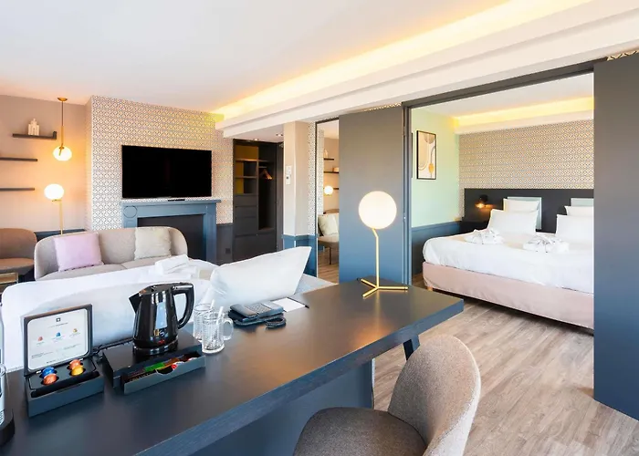 Le Splendid Hotel Lac D'Annecy - Handwritten Collection