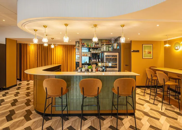 Le Splendid Hotel Lac D'Annecy - Handwritten Collection