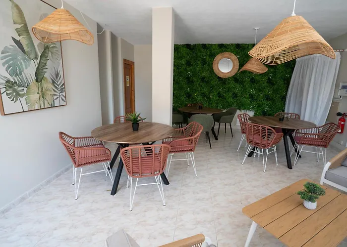 Hotels in Cala'N Blanes (Menorca)