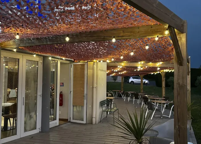Saint-Lo Hotels