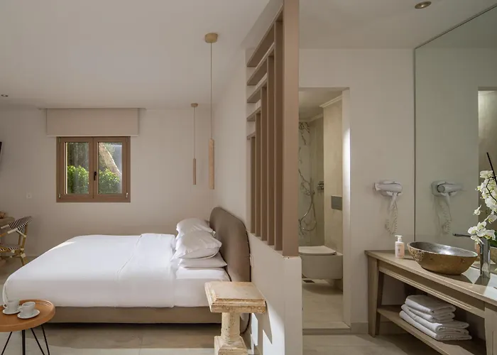 Parthenis Hotel&Suites