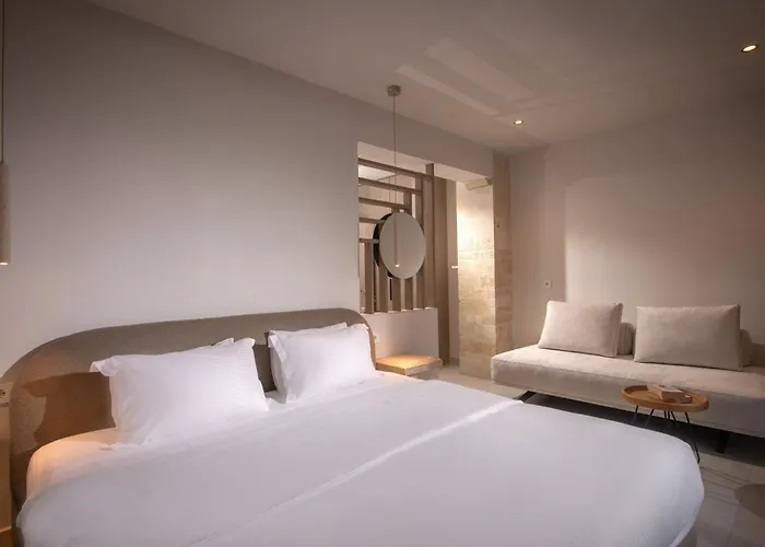 Parthenis Hotel&Suites