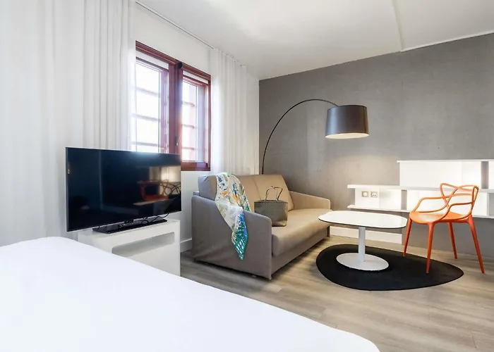 Novotel Suites Perpignan Centre - Grandes Suites & Confort Centre-Ville