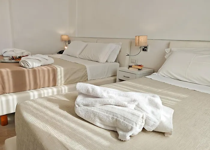 Resort Rocca di Vadaro - Beachfront Suites, Rooms&Apartments