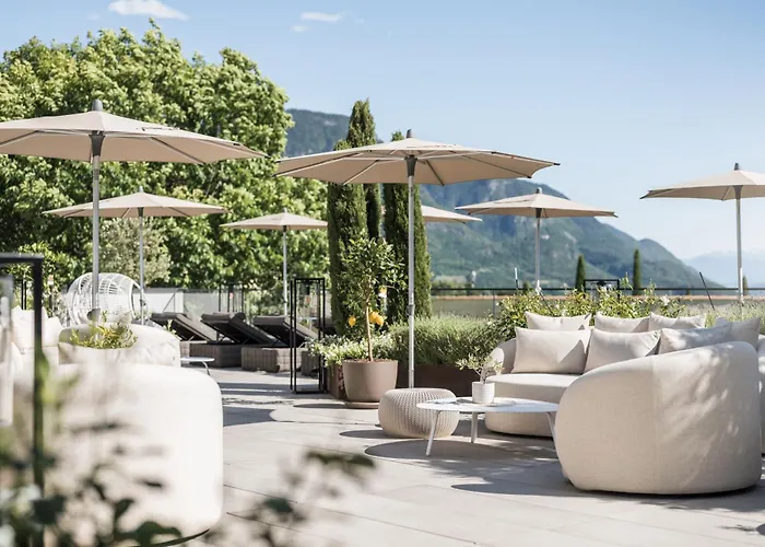 Small&Beautiful Hotel Gnaid Tirolo
